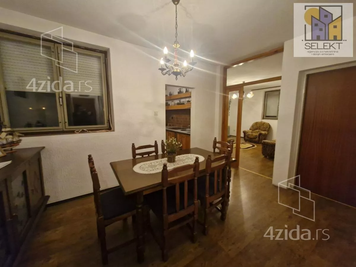 Dvoiposoban stan | 4zida