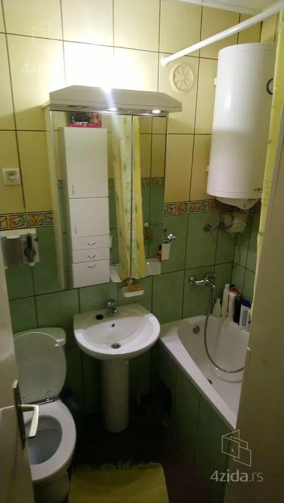 Troiposoban stan | 4zida