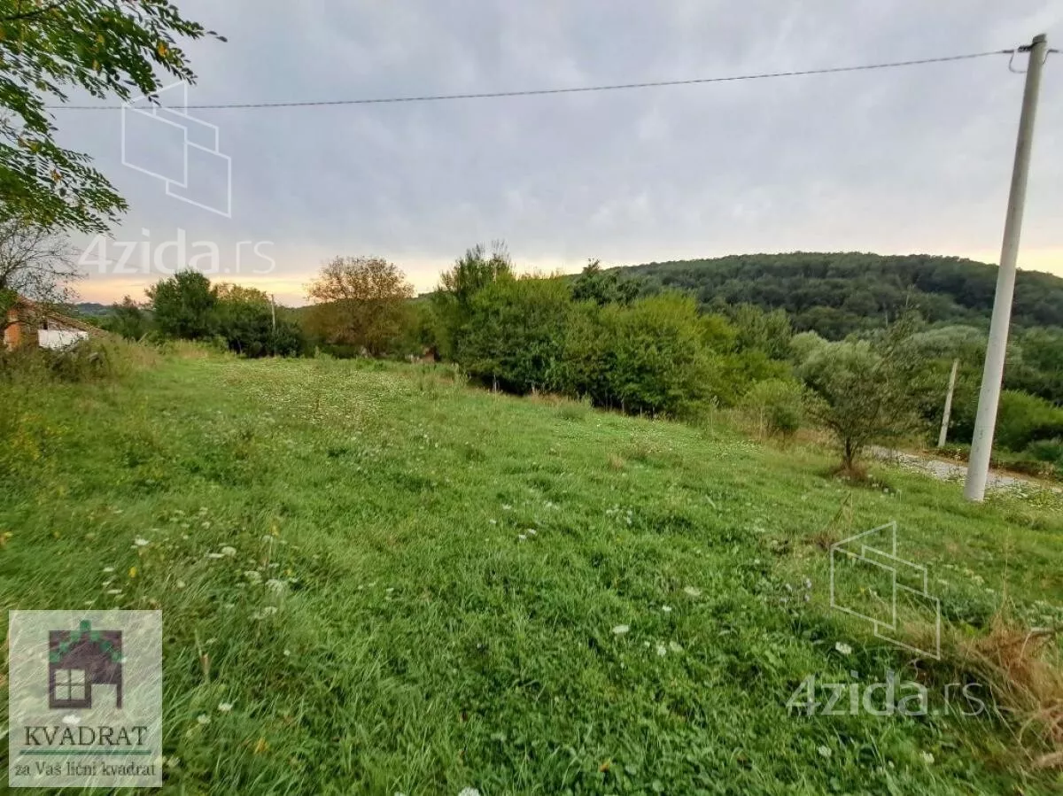 Plac | 4zida