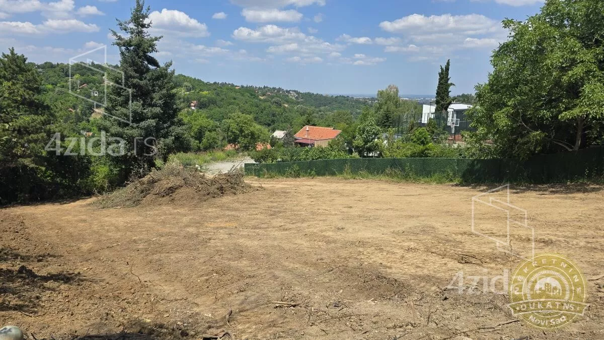 Plac | 4zida