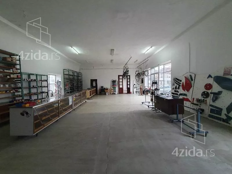 Poslovni prostor | 4zida