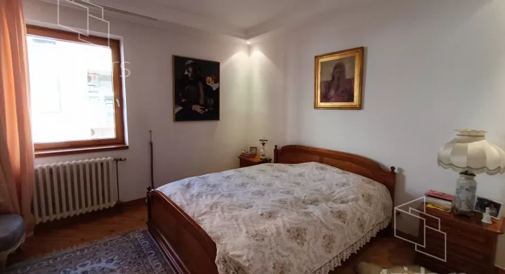 Četvoroiposoban stan | 4zida