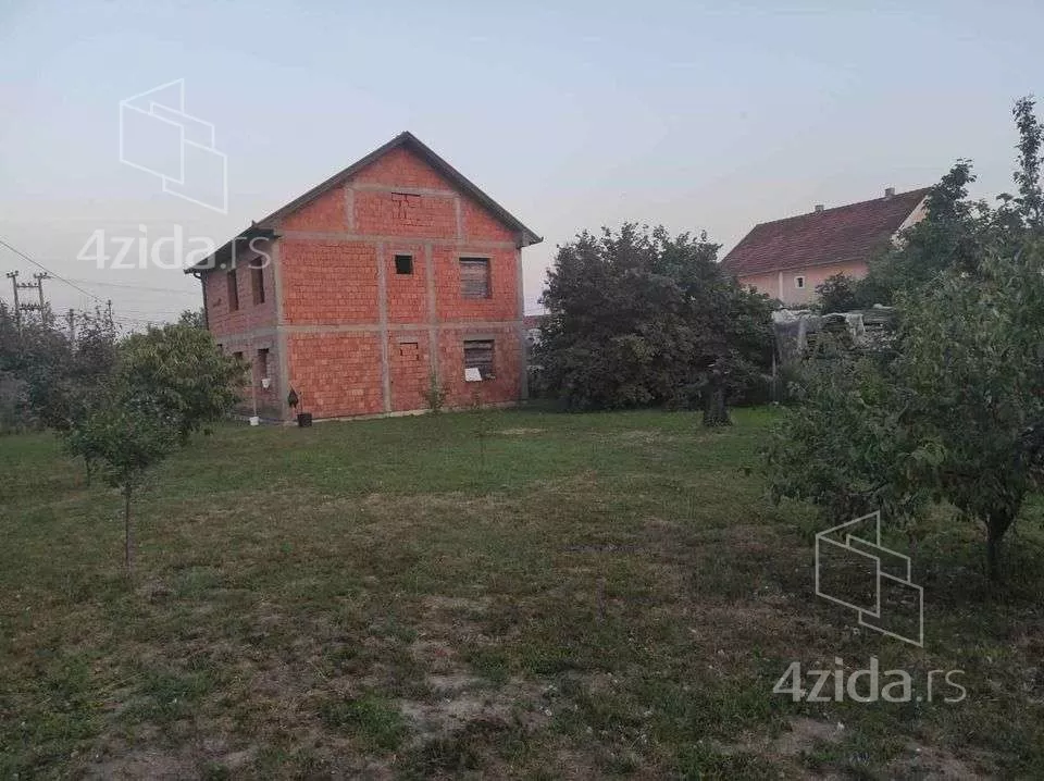 3-etažna kuća | 4zida
