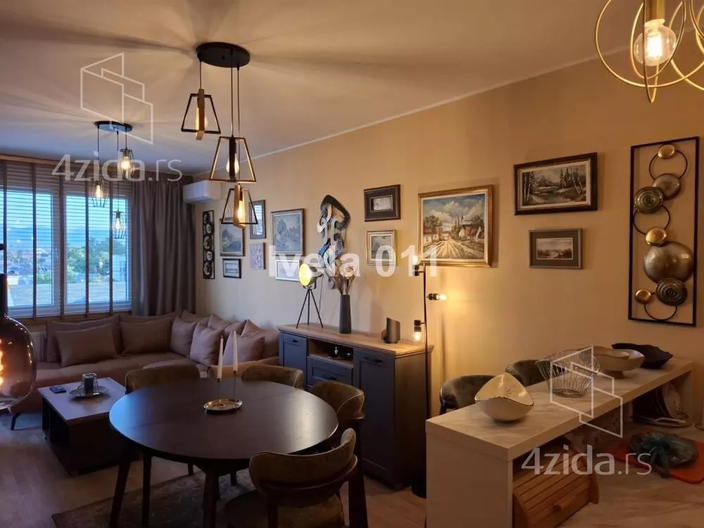 Dvoiposoban stan | 4zida