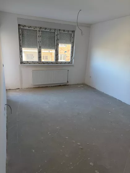 Iriška 20 - BELI BREG RUMA | 4zida.rs