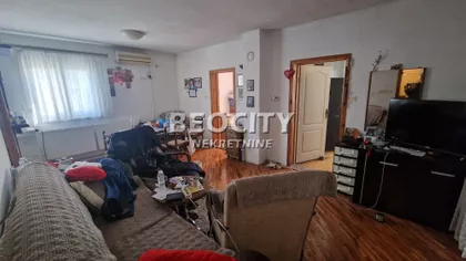 Dušana Uroševića | 4zida.rs