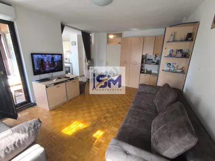 Nedeljka Gvozdenovića | 4zida.rs