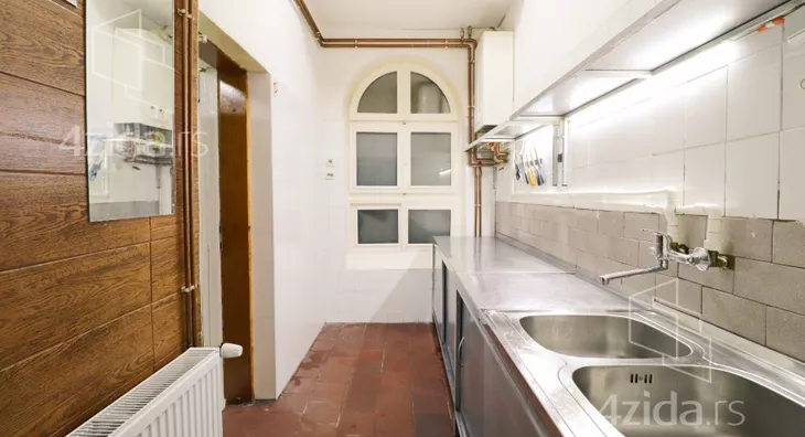 Ugostiteljski objekat | 4zida