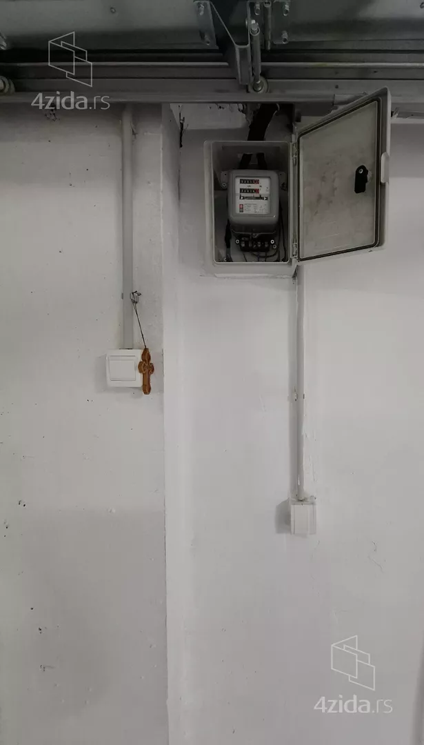 Garaža | 4zida