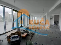 Lokal | 4zida