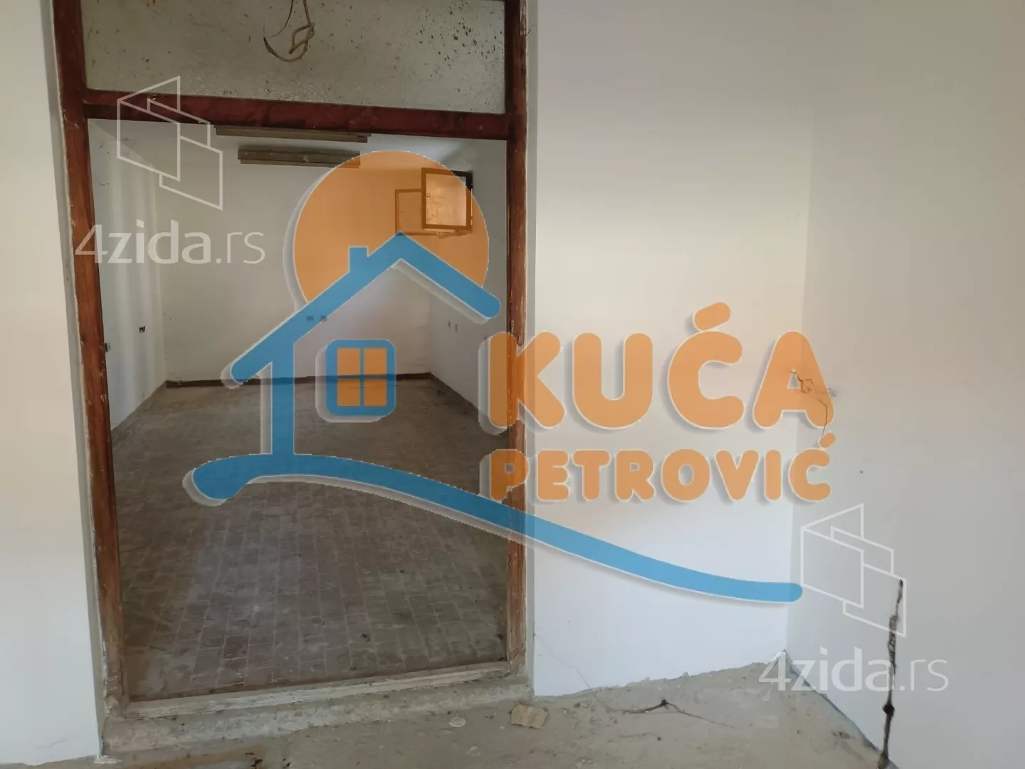 Lokal | 4zida