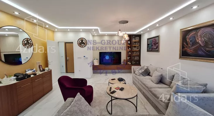 Petosoban stan | 4zida