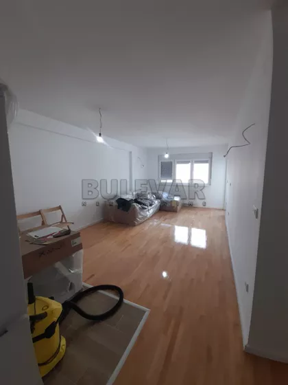 Cara Dušana | 4zida.rs