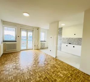 Cara Dušana, Adamovićevo Naselje, Gradske lokacije, Novi Sad, 2.0 stan | 4zida.rs