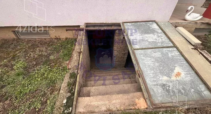 3-etažna kuća | 4zida