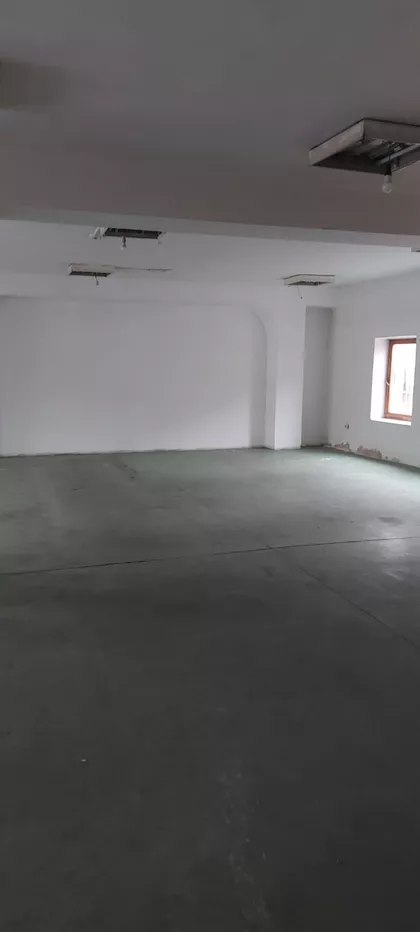 Prvomajska | 4zida.rs