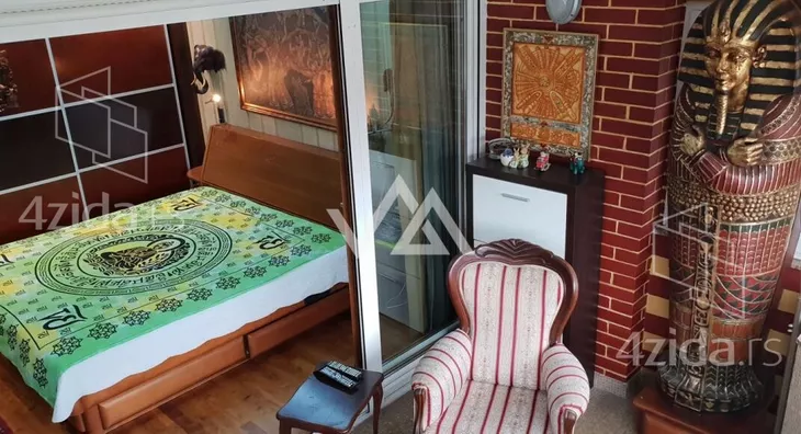 Petosoban stan | 4zida