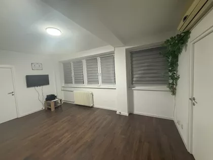 Ustanička 63 | 4zida.rs