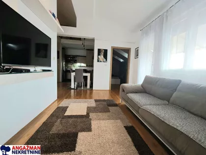 Vladimira Mitrovića | 4zida.rs