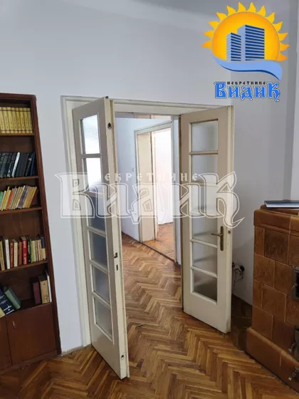 Milana Rakića | 4zida.rs