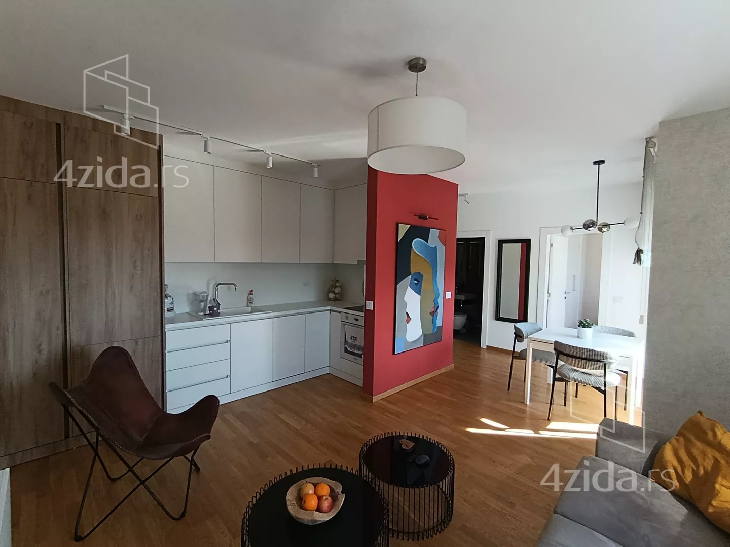 Jednoiposoban stan | 4zida