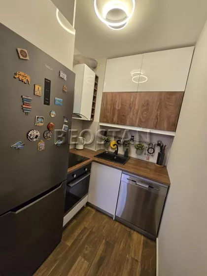 Generala Zaha | 4zida.rs