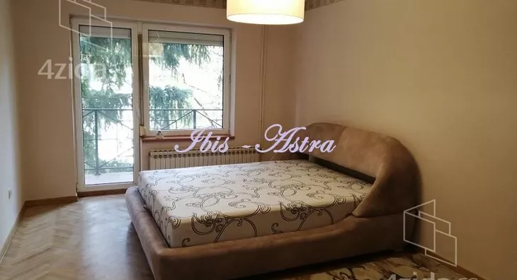 Četvoroiposoban stan | 4zida