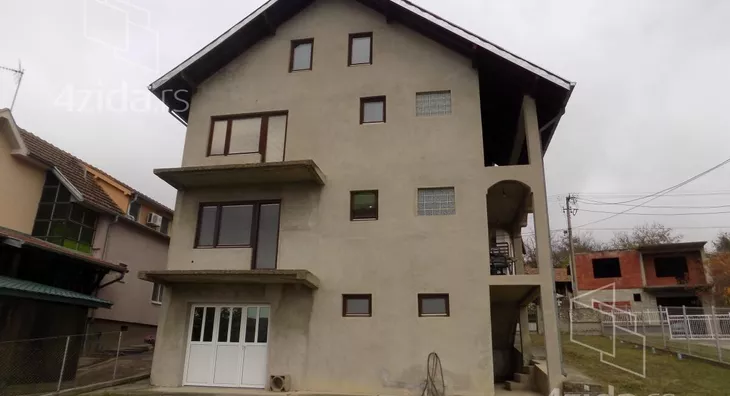 Kuća | 4zida