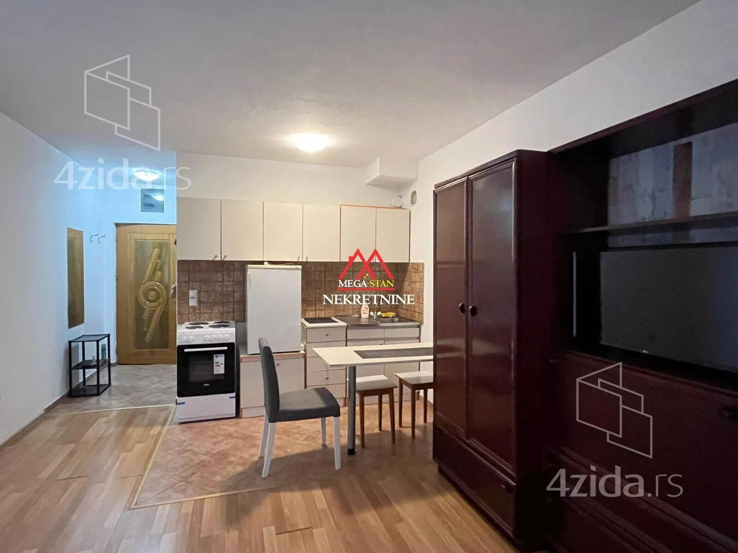Garsonjera | 4zida