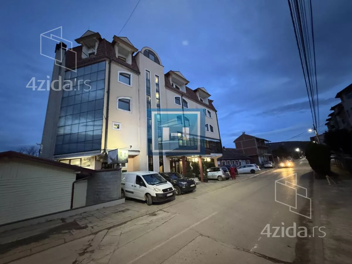 Ugostiteljski objekat | 4zida