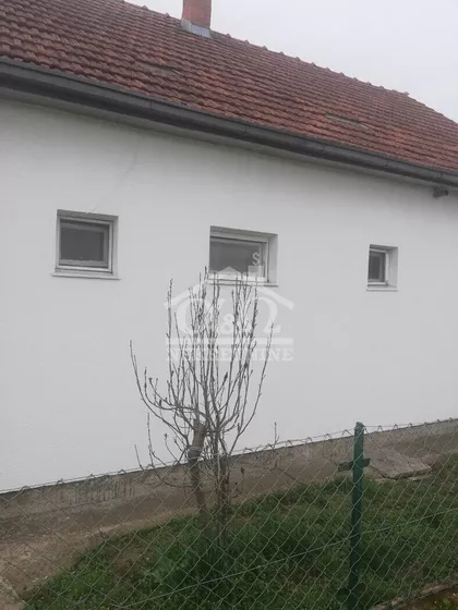 Male Pčelice | 4zida.rs