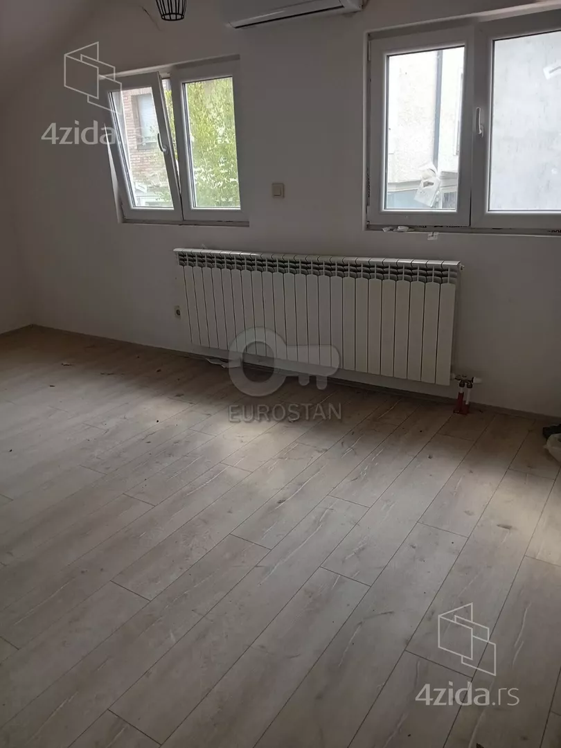 4-etažna kuća | 4zida