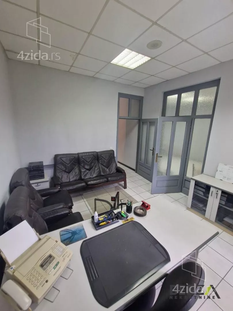 Poslovni prostor | 4zida