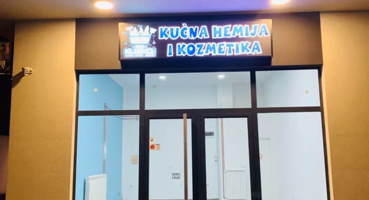 Lokal | 4zida