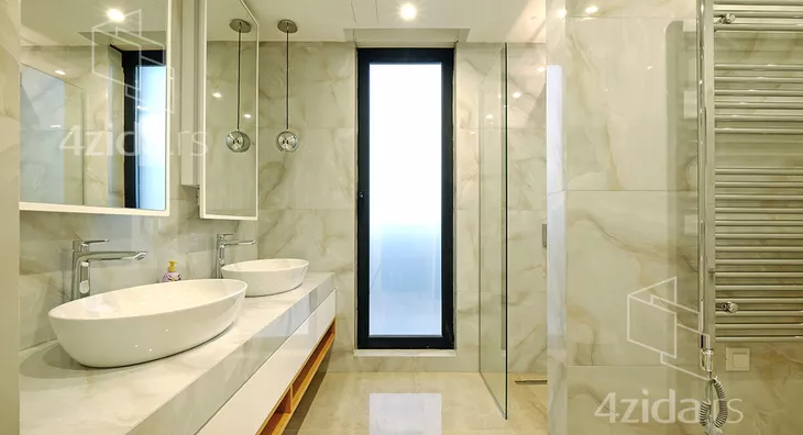 Šestosoban stan | 4zida