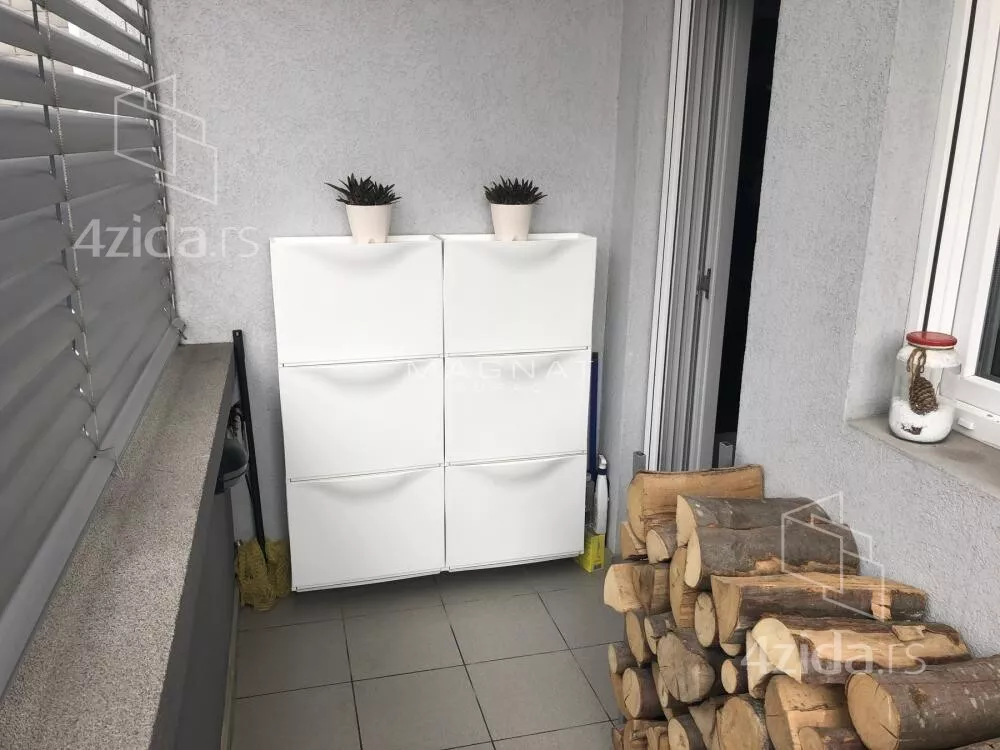 Četvoroiposoban stan | 4zida