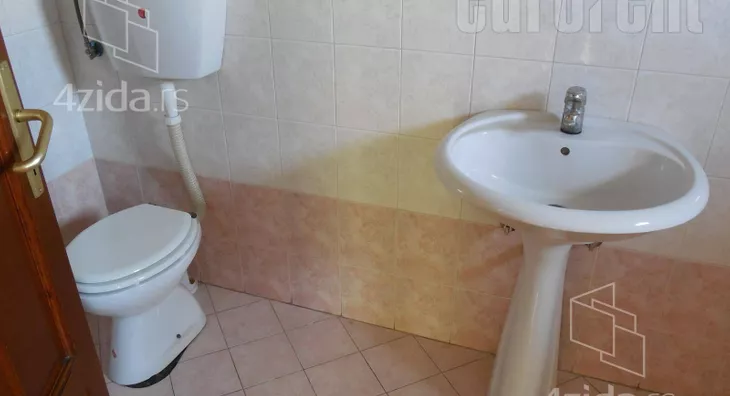 Šestosoban stan | 4zida