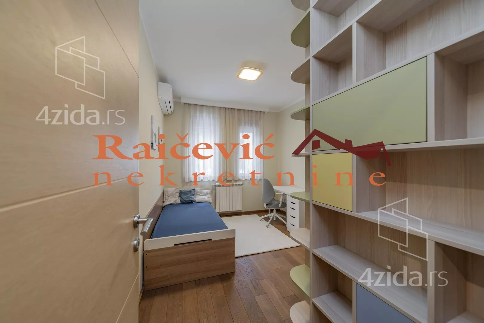 Troiposoban stan | 4zida