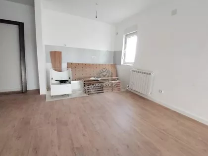 Surčin | 4zida.rs