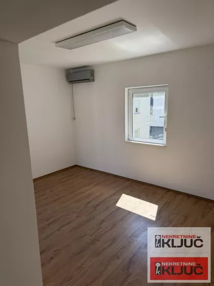 Bulevar Patrijarha Pavla (Somborski Bulevar) | 4zida.rs