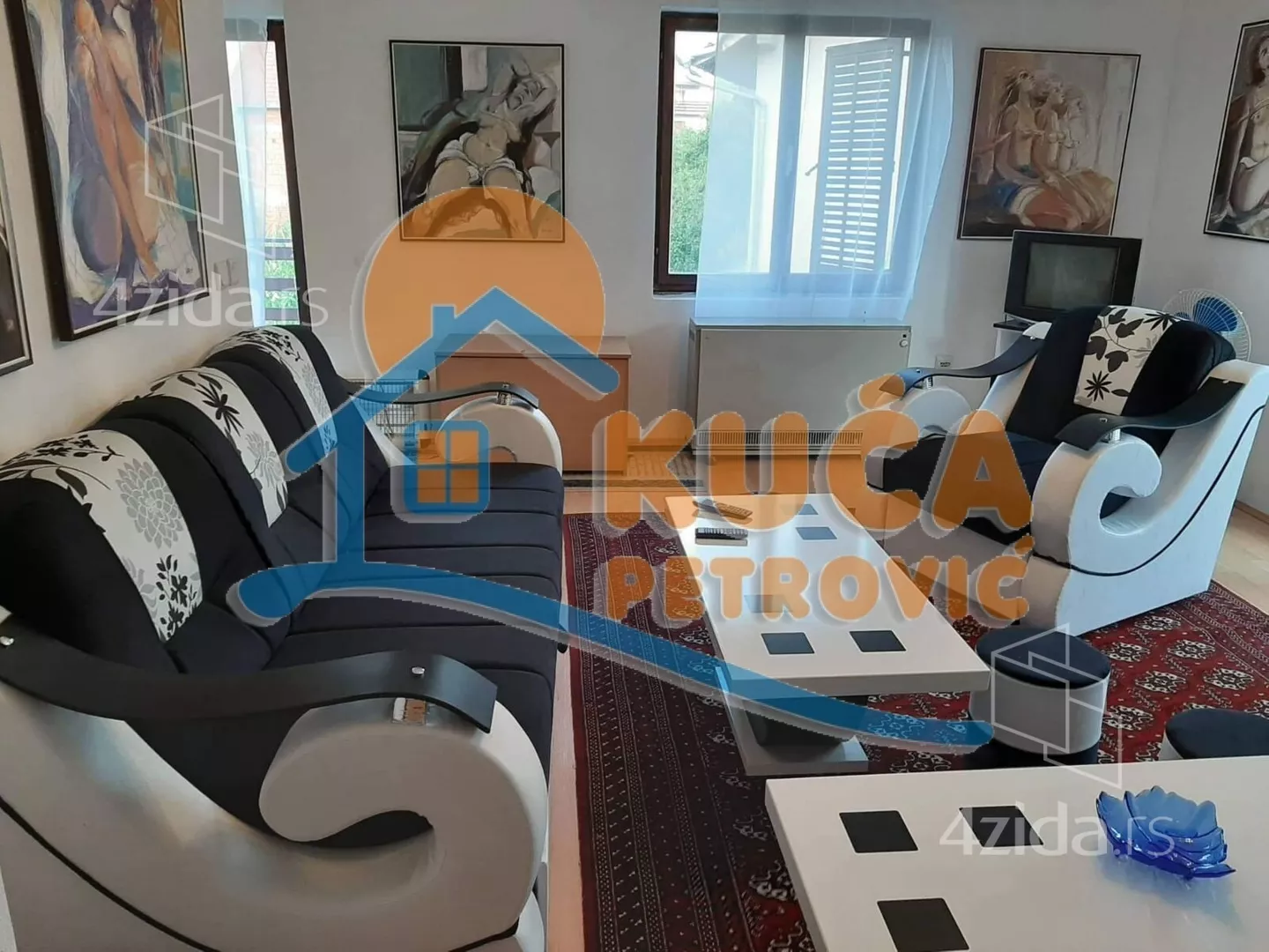 Jednoiposoban stan | 4zida