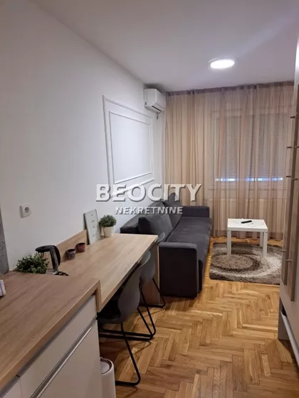 Alekse Šantića | 4zida.rs