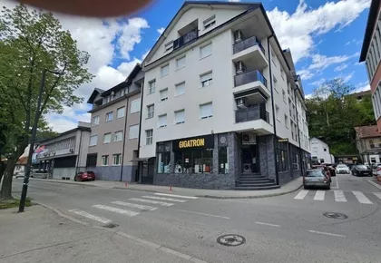 Vladimira Perića Valtera 96 a | 4zida.rs