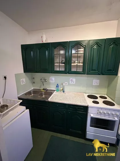 BULEVAR CARA LAZARA | 4zida.rs