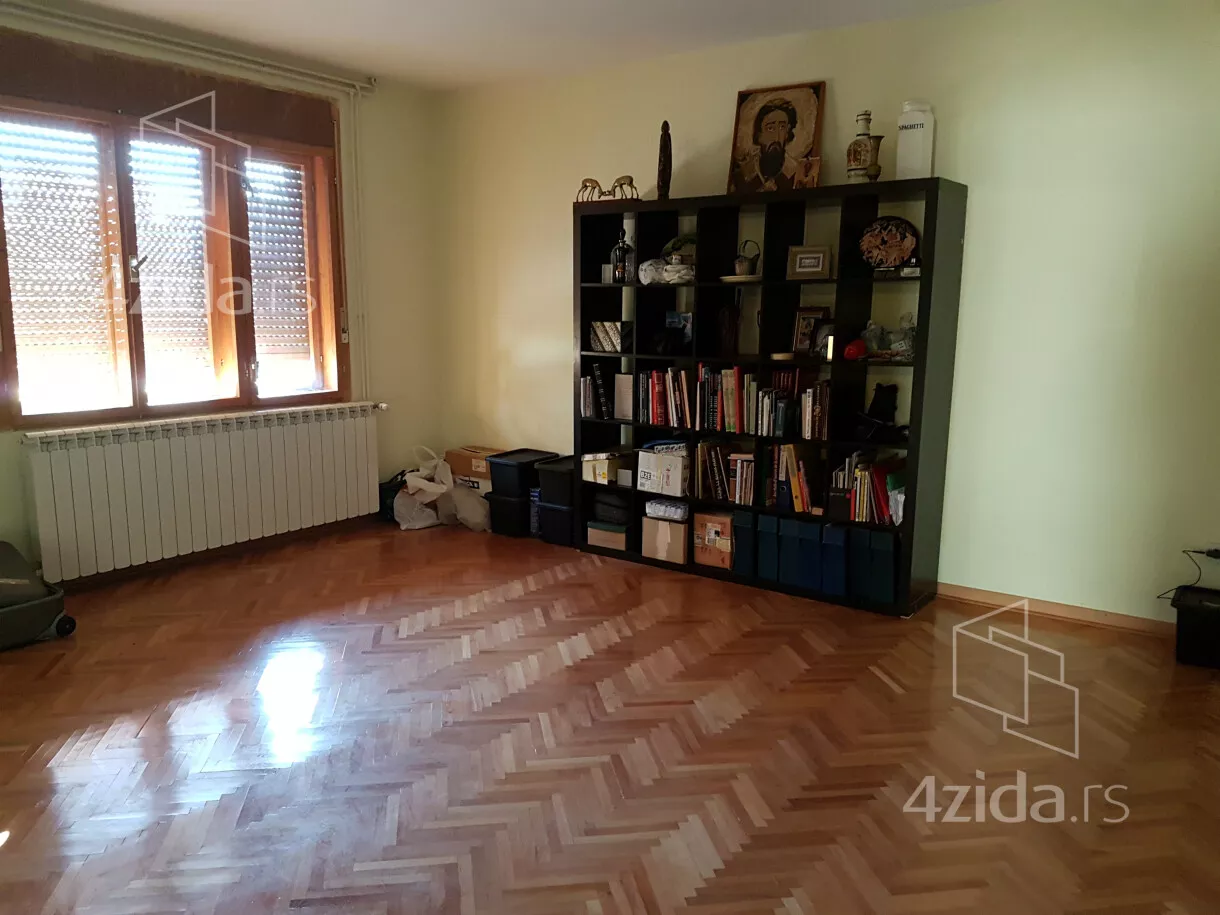 3-etažna kuća | 4zida