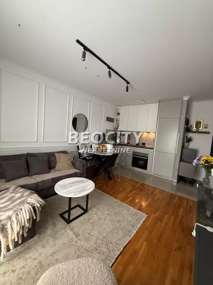 Milovana Vidaka | 4zida.rs