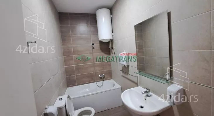 Petosoban stan | 4zida