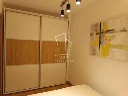 Šumadijska | 4zida.rs