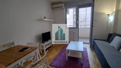 Crveni Pevac | 4zida.rs