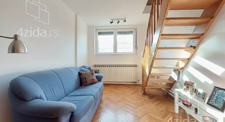 Šestosoban stan | 4zida